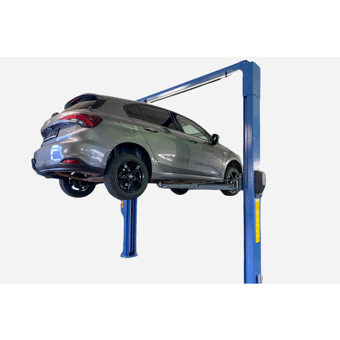 Blaue 2 Säulenhebebühne TP67 mit Fahrzeug. Blaue 2 Säulenhebebühne TP67 mit Fahrzeug.
