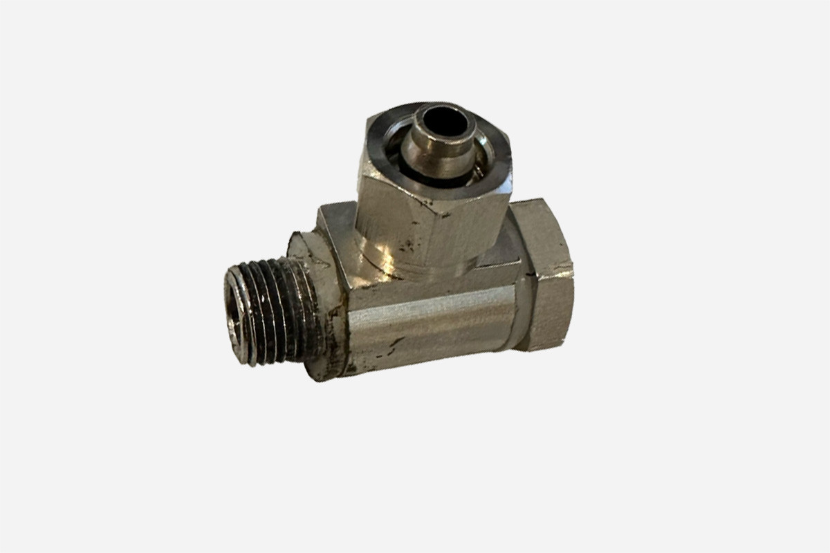 Vite cava con raccordo per aria compressa M064